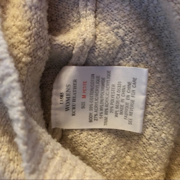 Woolrich Quarter Zip Pullover- Medium Petite - Picture 8 of 8